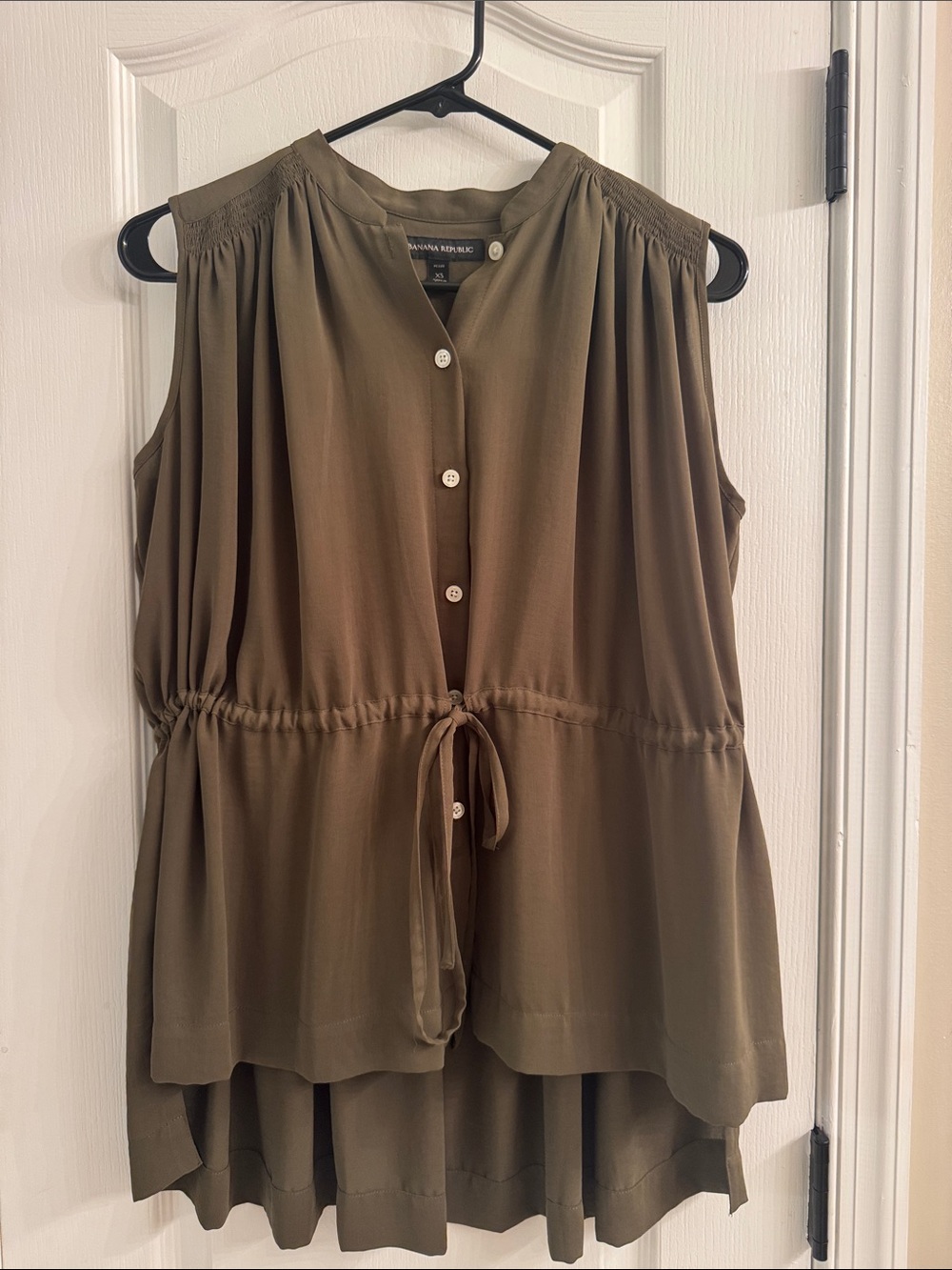 Banana Republic Olive Sleeveless Button-Front Drawstring Top